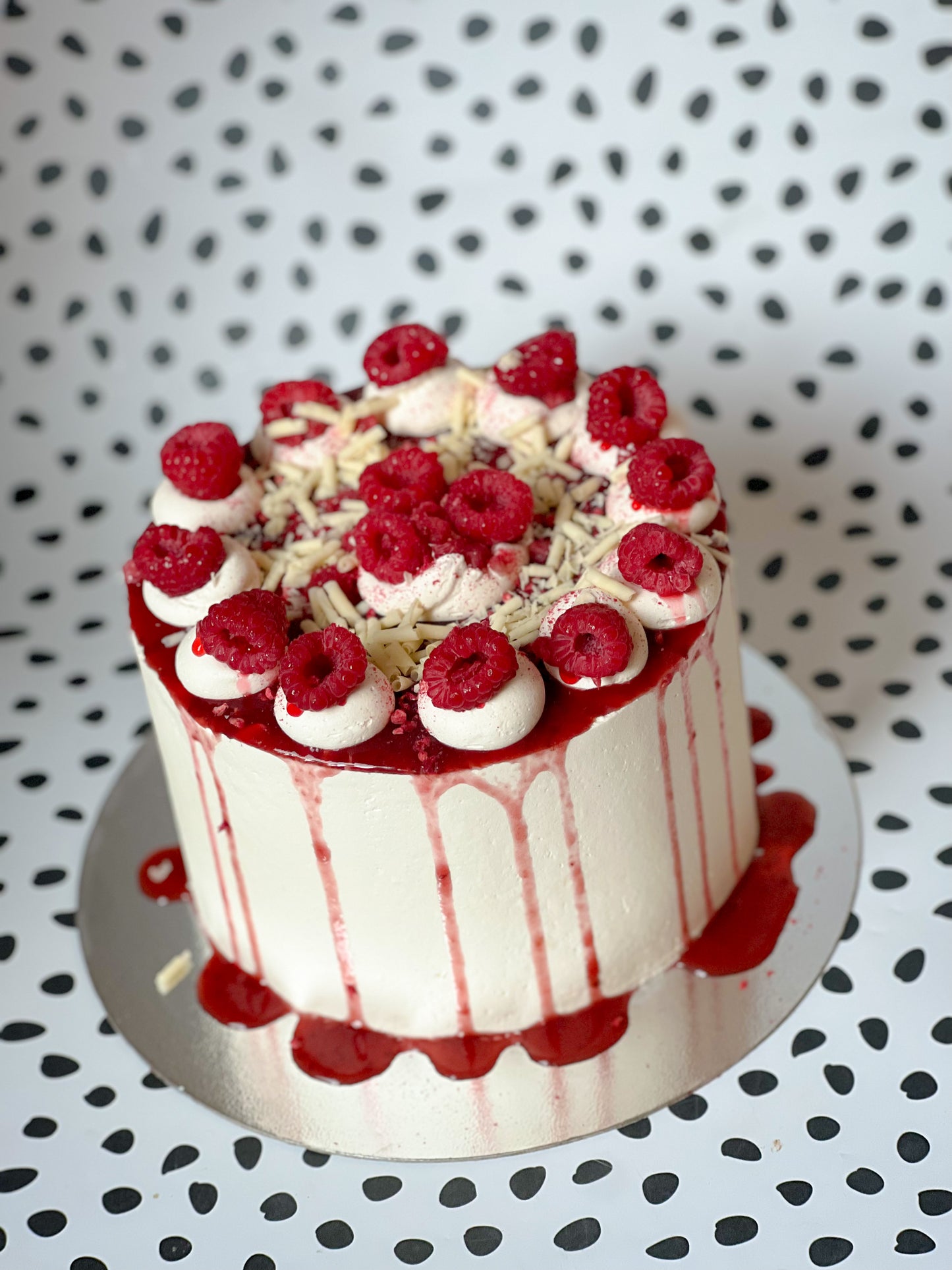 Ready to Order Cakes (Feeds 12)
