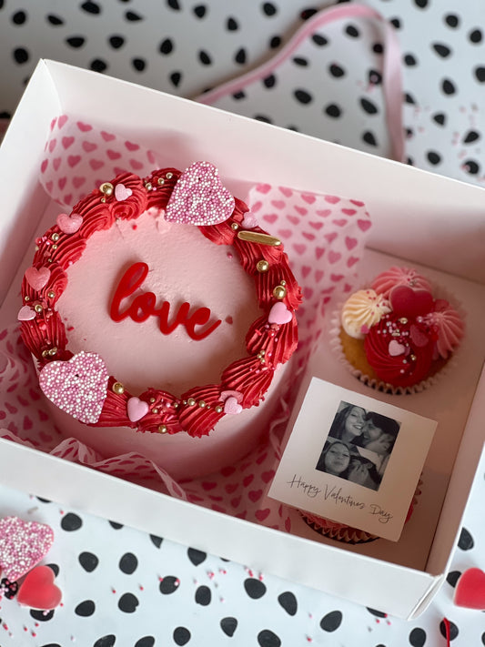 VALENTINES BENTO CUPCAKE BOX £35