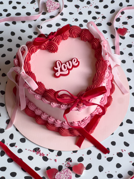 VALENTINES LOVE CAKE £45